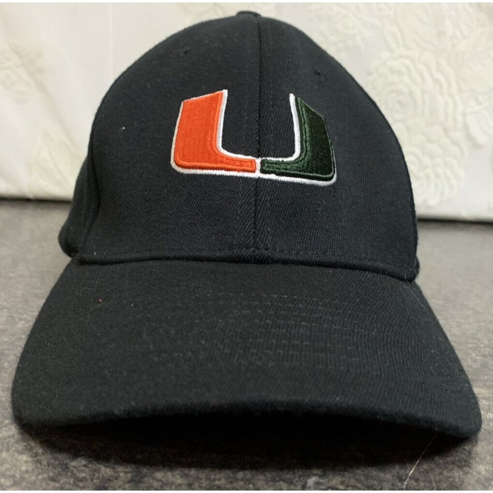 Nike Team NCAA  Miami Hurricanes Black UM Wink Eye Hat Cap Flex U Logo OSFA